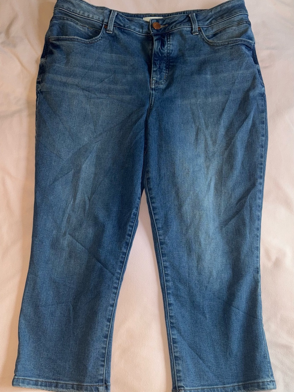 Women’s Blue Denim Capris